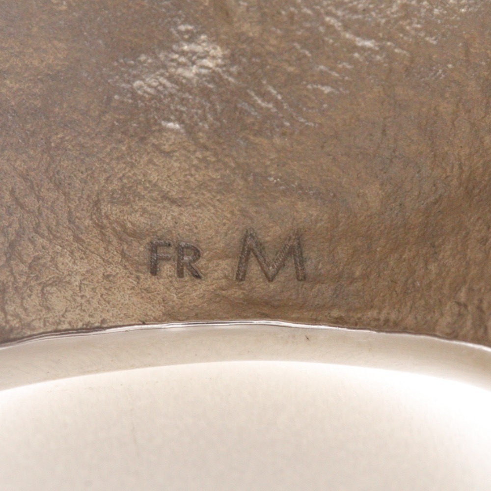 LOUIS VUITTON Black Ring - Picture 11 of 12